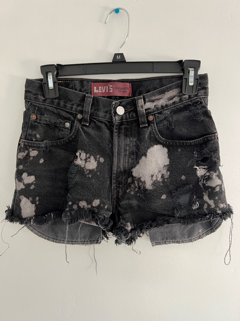 VTG Black Acid Wash Levi’s Cutoff Wash Jean Shorts Size 27